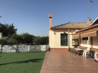 Venta de chalet independiente en urb. 