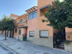 Venta de chalet adosado frente al parque de Los Pinos. Ref. 2084 SUPEROFERTA!!