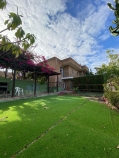 Venta de chalet independiente en urb. 