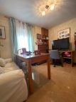 Venta de chalet pareado en urb. 