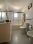 Venta de chalet pareado en urb. 